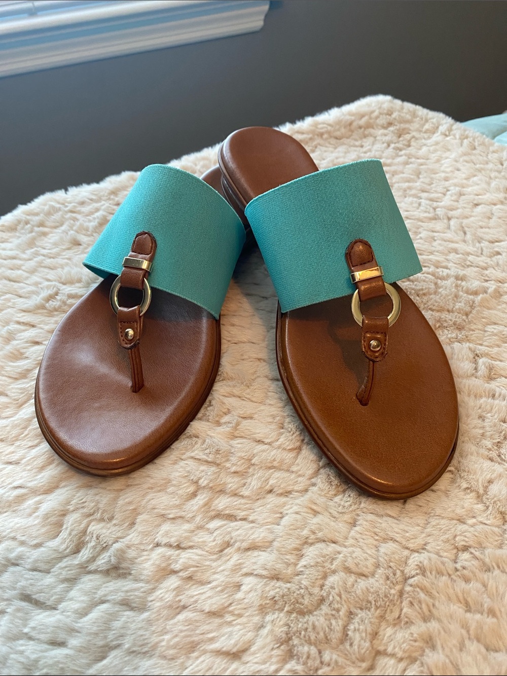 🌸 Italian Shoemakers Turquoise Slide Sandals with Gold Accent